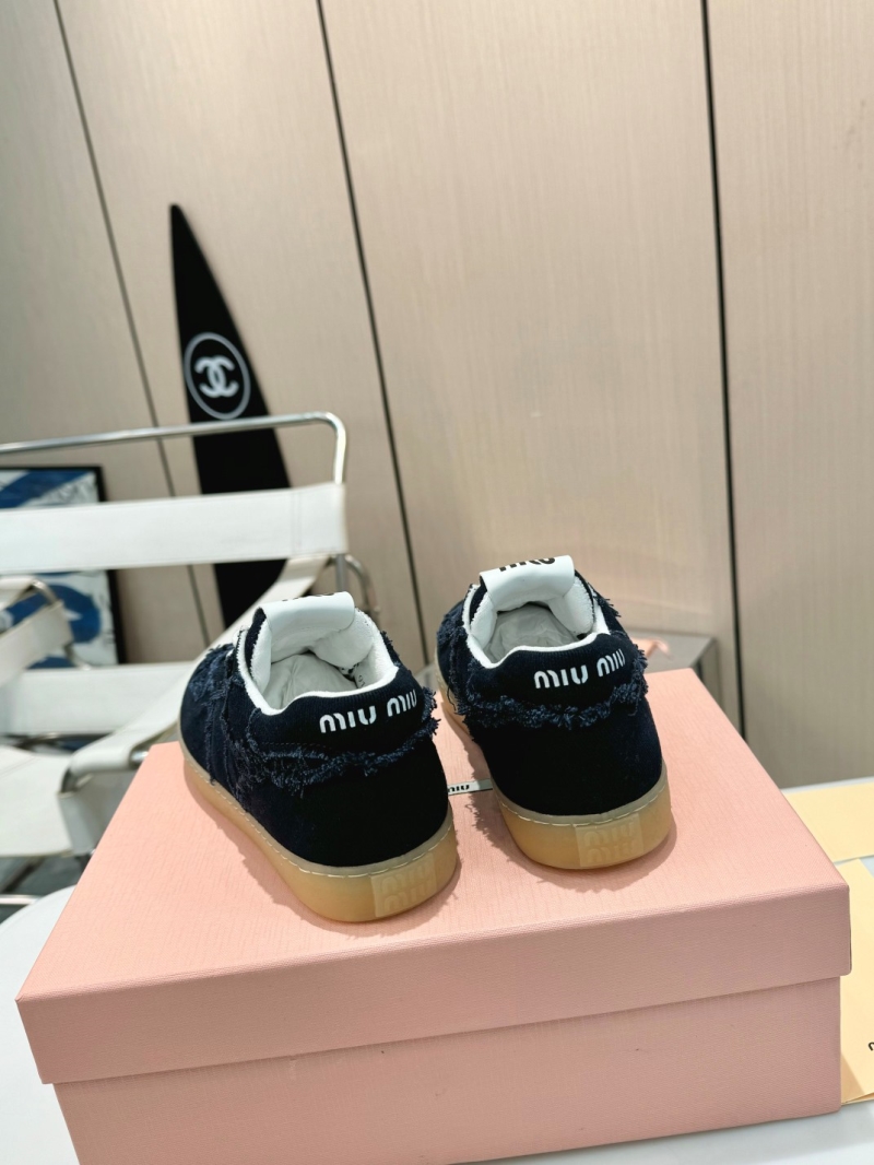 Miu Miu Casual Shoes